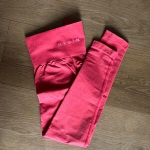 NVGTN Red High-Waisted Leggings for Active Comfort